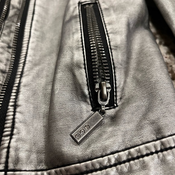 Stunning 3pommes faux-leather moto quilted metallic jacket, size 2/3 98cm - Picture 7 of 9